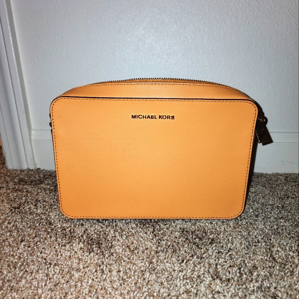 Michael Kors Crossbody